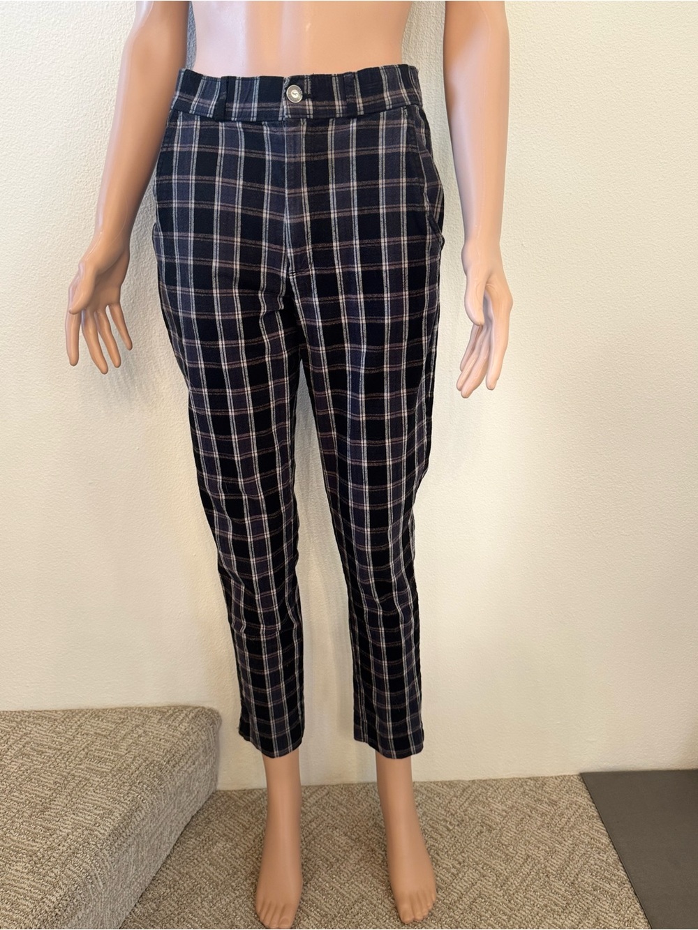 Hollister Black Plaid Ankle Length Slim Pants